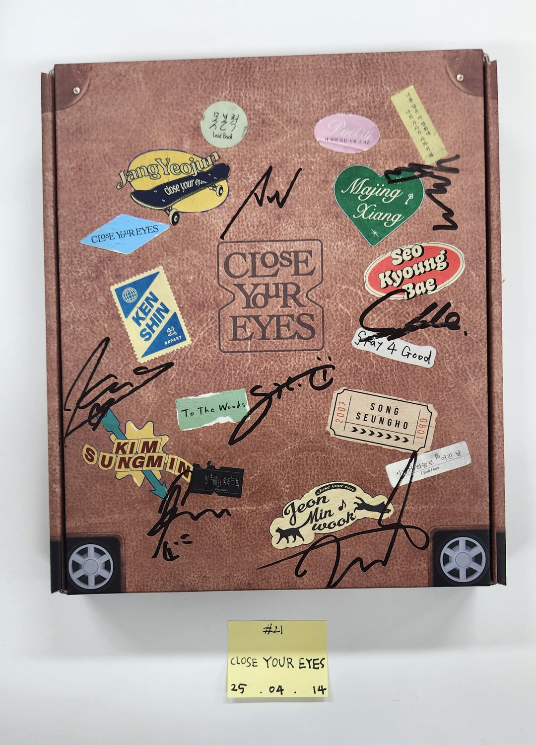KiiiKiii "UNCUT GEM", SEULGI "Accidentally On Purpose", xikers "HOUSE OF TRICKY : SPUR", NiziU "LOVE LINE", SOLAR "WANT", CLOSE YOUR EYES "ETERNALT" - Hand Autograhped(Signed) Promo Album [25.4.14]