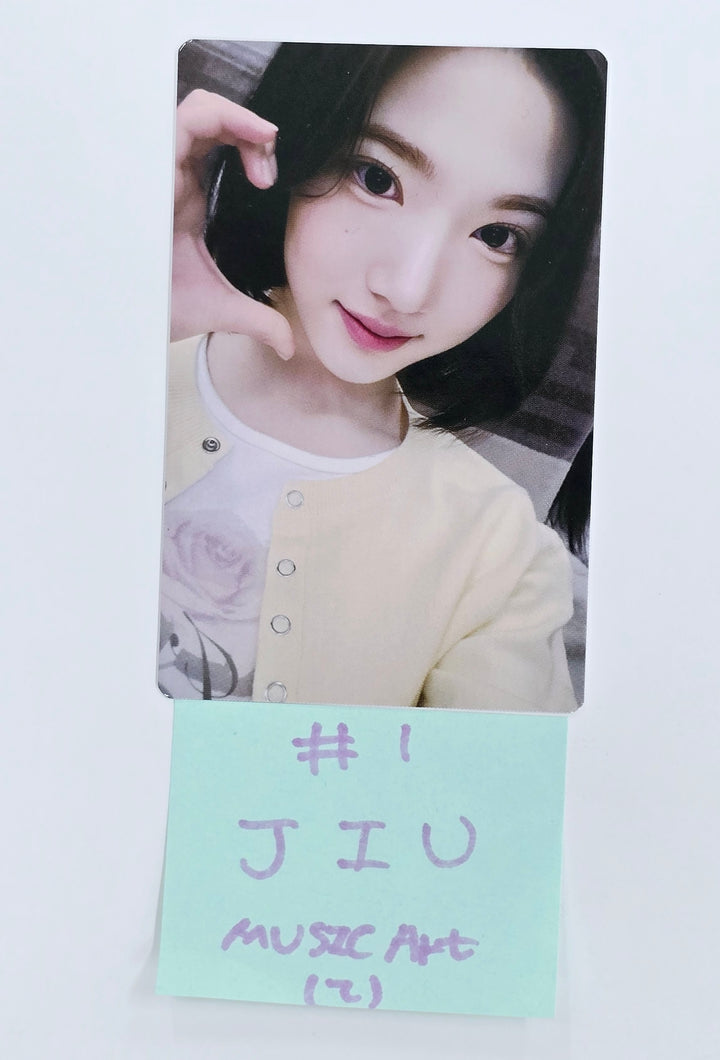 Hearts2Hearts "The Chase" - Music Art Fansign Event Photocard Round 3 [25.4.14]