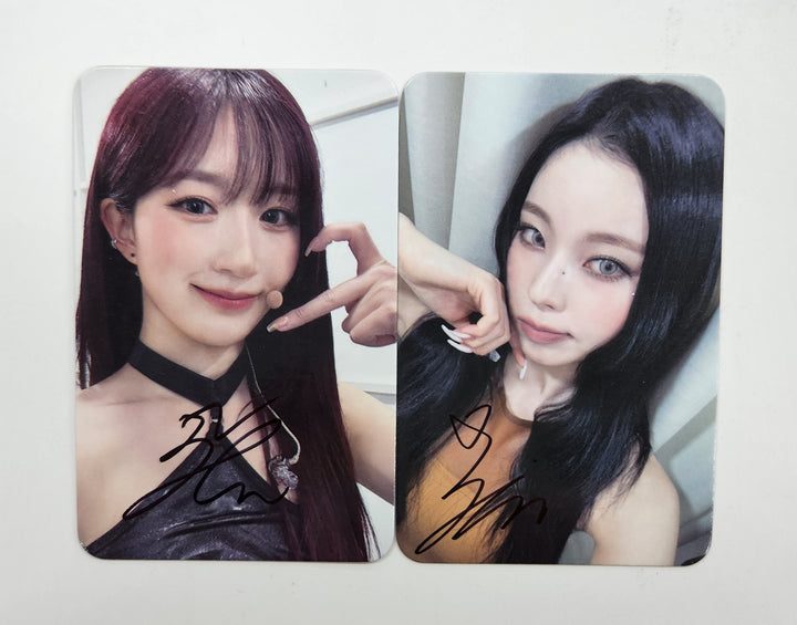 HAEWON&amp; KYUJIN (Of NMIXX) "Fe3O4: FORWARD" - Hand Autographed(Signed) Photocard [25.04.15]