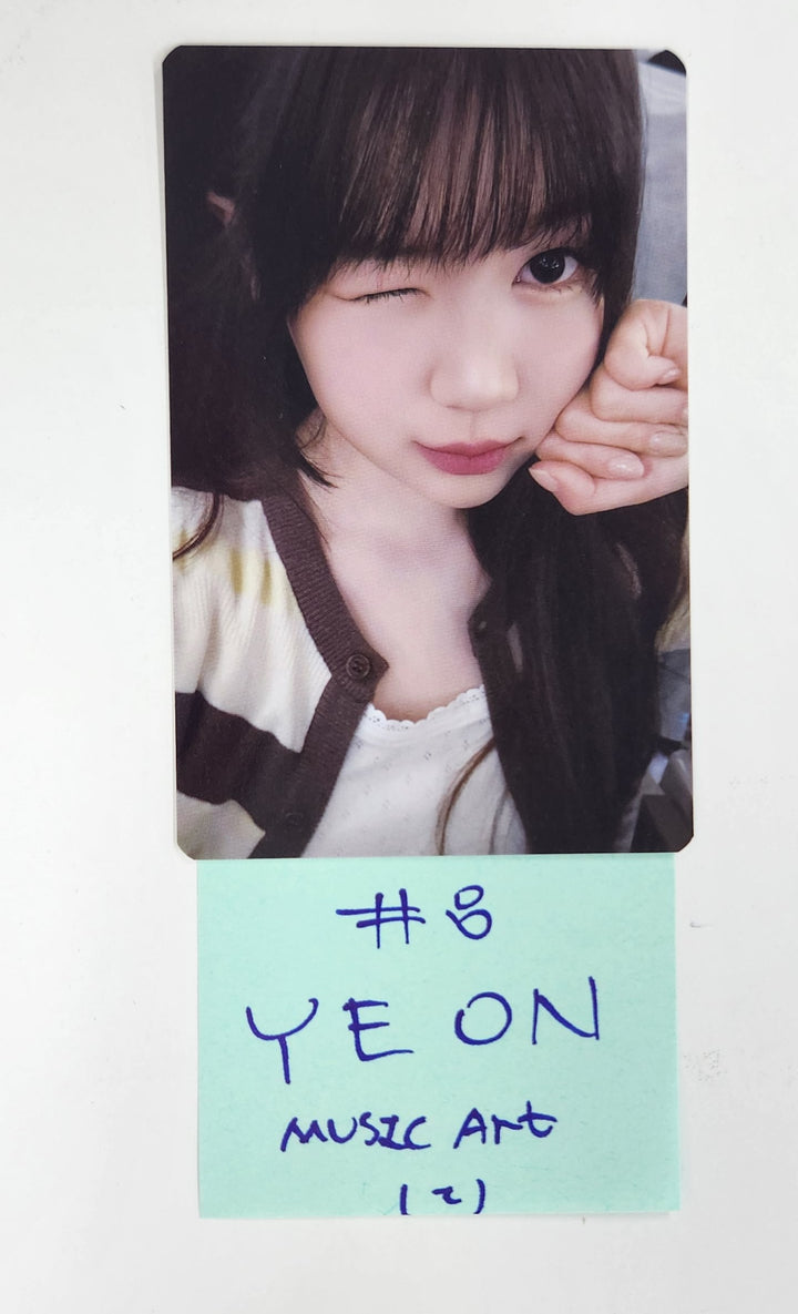 Hearts2Hearts "The Chase" - Music Art Fansign Event Photocard Round 5 [25.4.17]