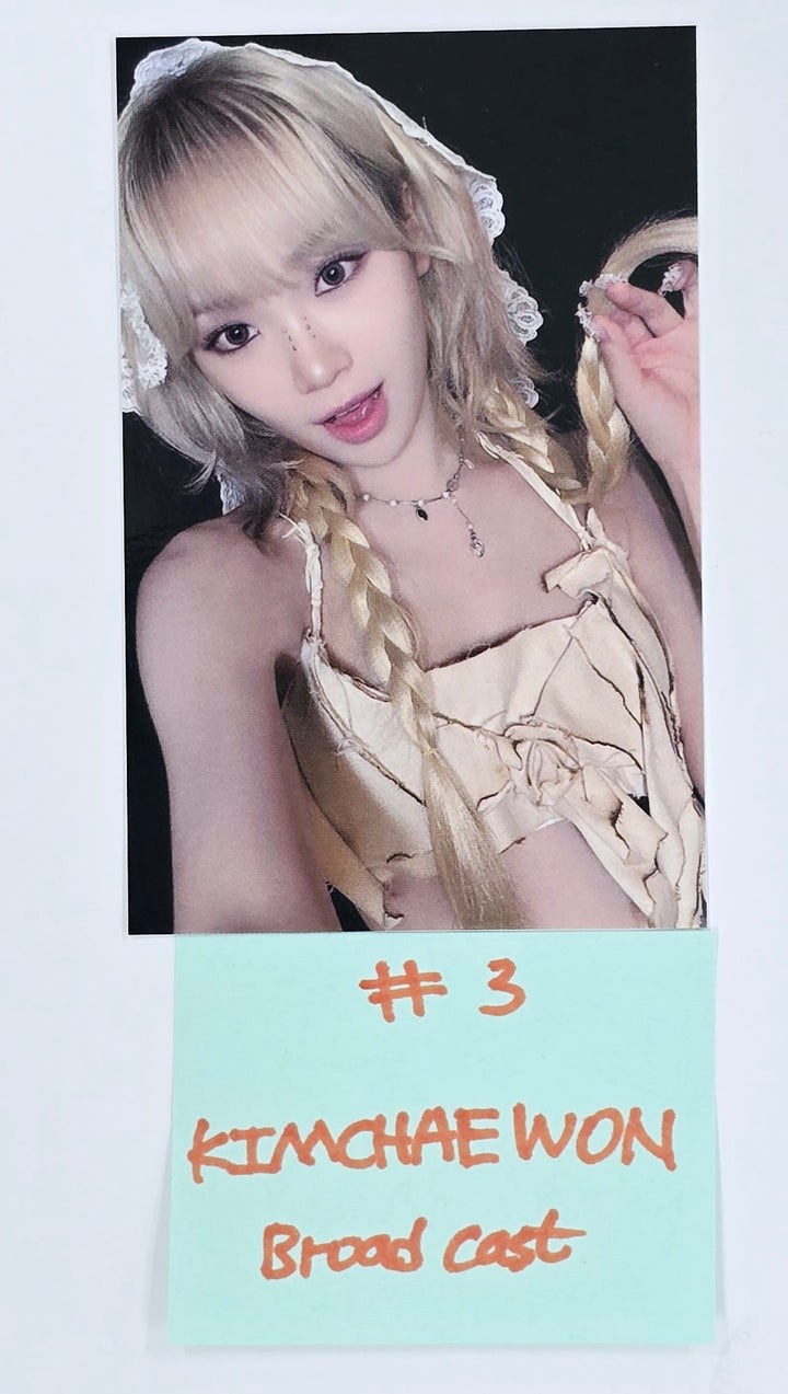 Le Sserafim - Broadcast Photocard [25.4.17]