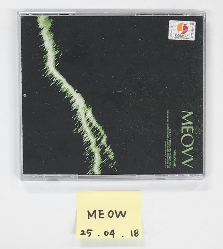 MEOVV "TOXIC" - Hand Autograhped(Signed) Promo Album [25.4.18]