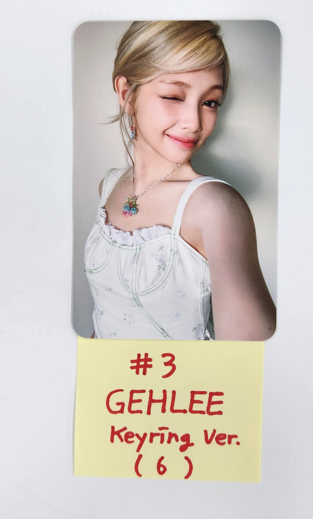UNIS "SWICY" - Official Photocard [Keyring Ver.] [25.4.18]