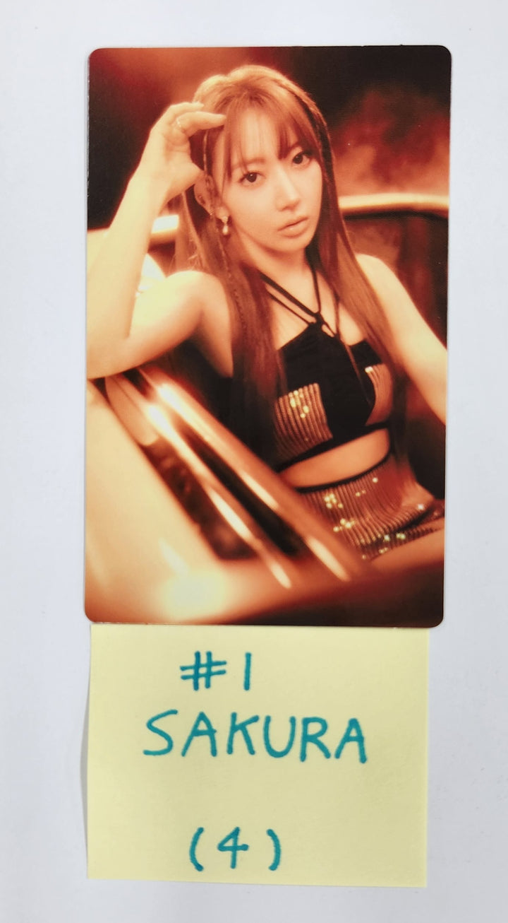 LE SSERAFIM "EASY CRAZY HOT" 2025 LE SSERAFIM TOUR - Official Mini Photocard (1) [25.4.21]