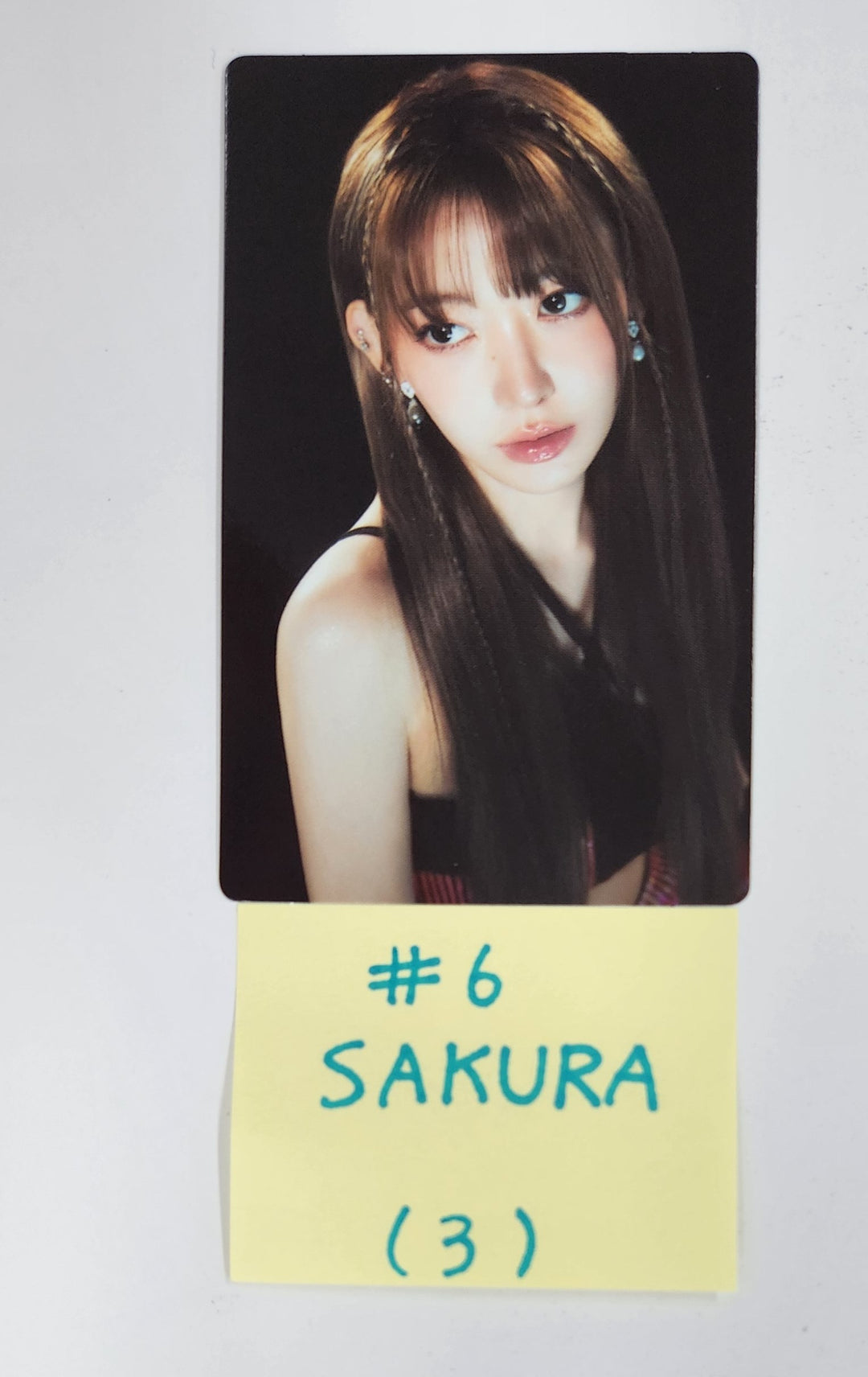 LE SSERAFIM "EASY CRAZY HOT" 2025 LE SSERAFIM TOUR - Official Mini Photocard (1) [25.4.21]