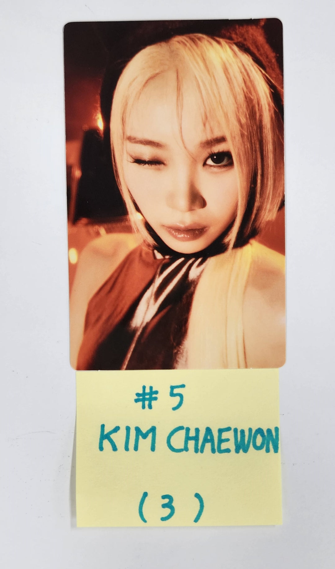LE SSERAFIM "EASY CRAZY HOT" 2025 LE SSERAFIM TOUR - Official Mini Photocard (1) [25.4.21]