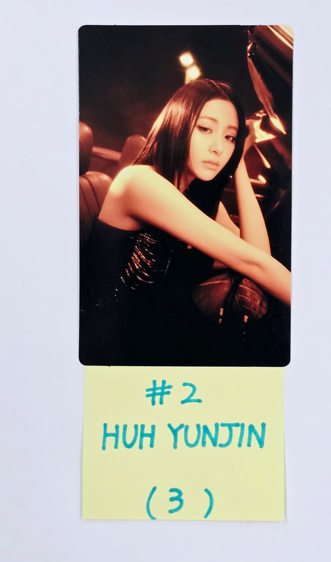 LE SSERAFIM "EASY CRAZY HOT" 2025 LE SSERAFIM TOUR - Official Mini Photocard (1) [25.4.21]
