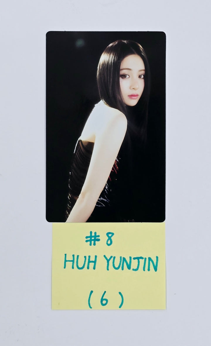 LE SSERAFIM "EASY CRAZY HOT" 2025 LE SSERAFIM TOUR - Official Mini Photocard (1) [25.4.21]