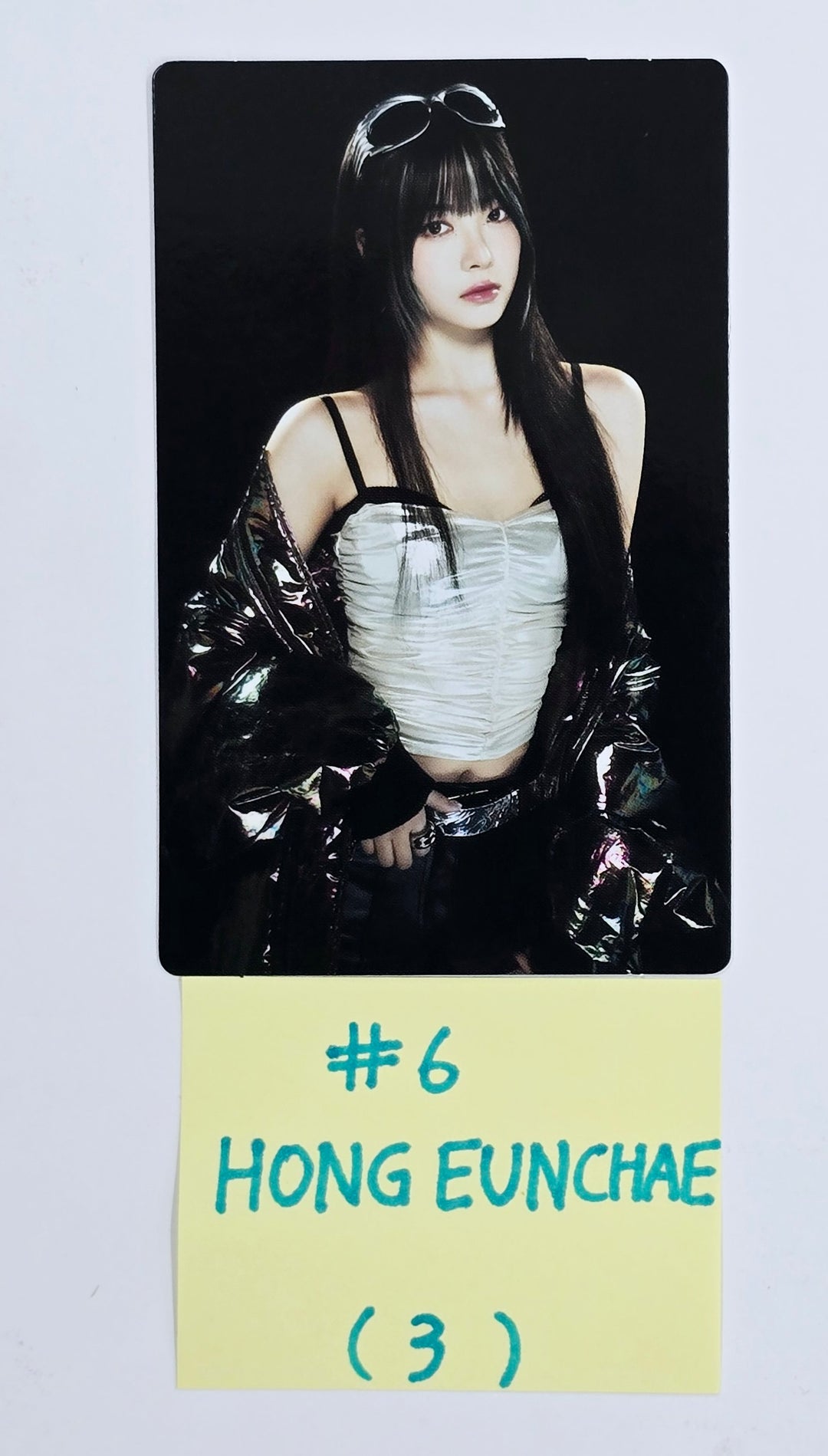 LE SSERAFIM "EASY CRAZY HOT" 2025 LE SSERAFIM TOUR - Official Mini Photocard (2) [25.4.21]