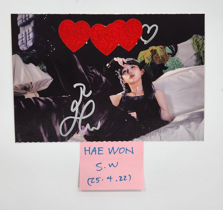 Haewon (Of NMIXX) "Fe3O4: BREAK" - A Cut Page From Fansign Event Album [25.4.22]