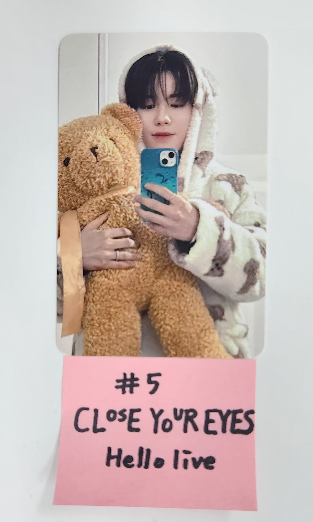 CLOSE YOUR EYES "ETERNALT" - Hello Live Fansign Event Photocard [25.4.22]