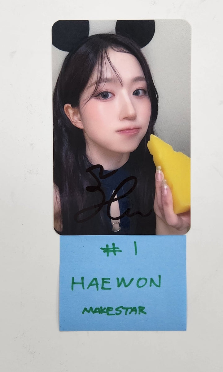 NMIXX "Fe3O4: FORWARD" - Hand Autographed(signed) Photocard [25.4.23]