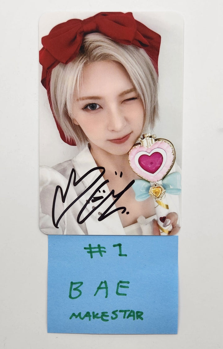 NMIXX "Fe3O4: FORWARD" - Hand Autographed(signed) Photocard [25.4.23]