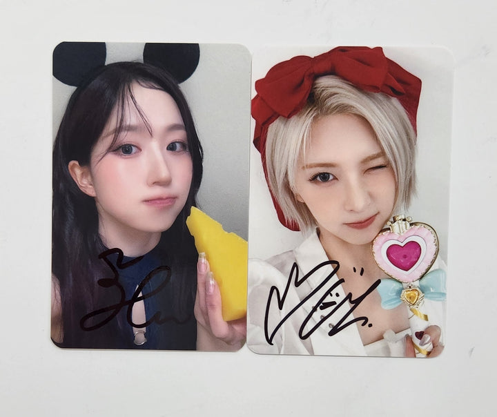 NMIXX "Fe3O4: FORWARD" - Hand Autographed(signed) Photocard [25.4.23]