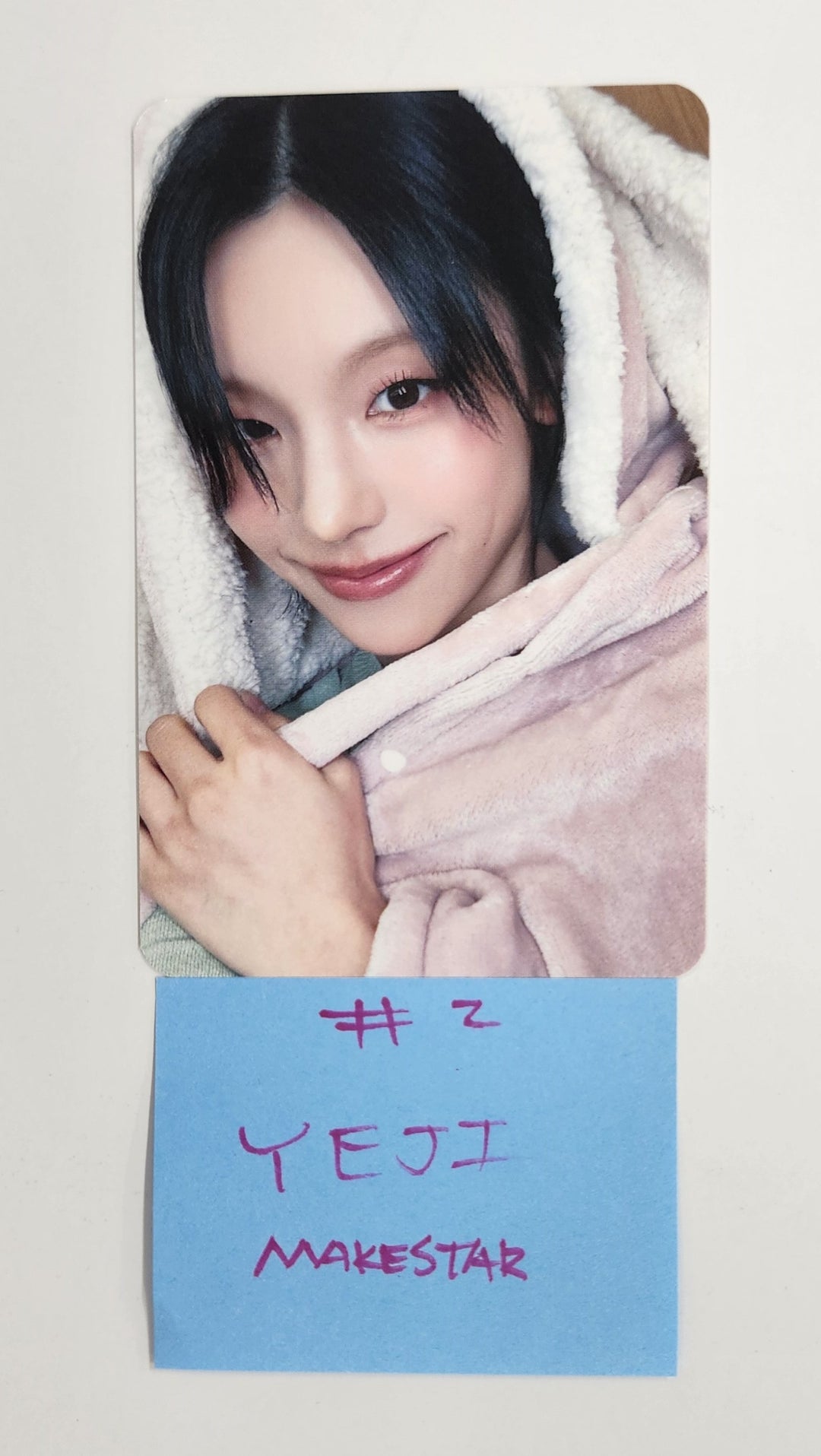 YEJI (Of ITZY) "Air" - Makestar Fansign Event Photocard Round 2 [25.4.23]