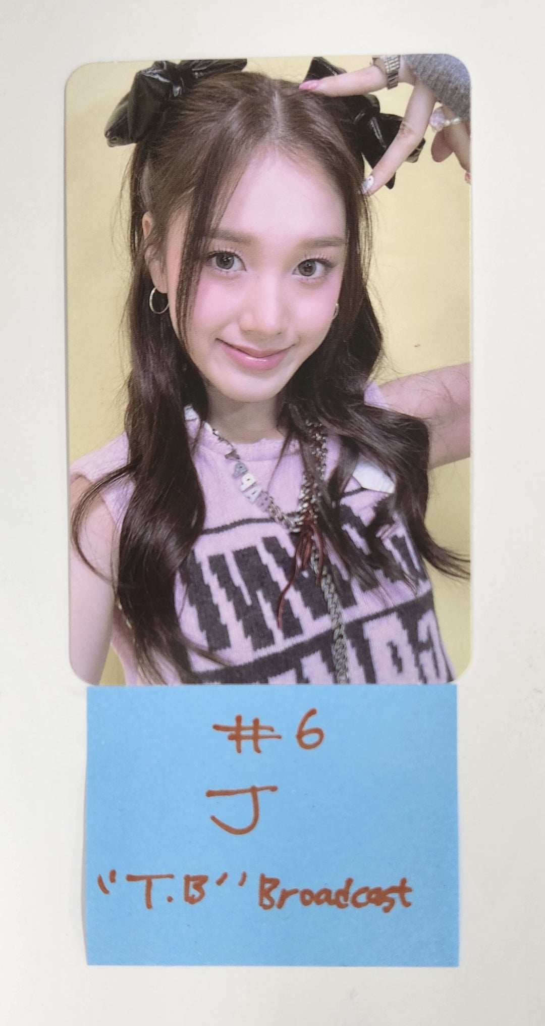 StayC "Teddy Bear" - Broadcast Photocard [25.4.23]