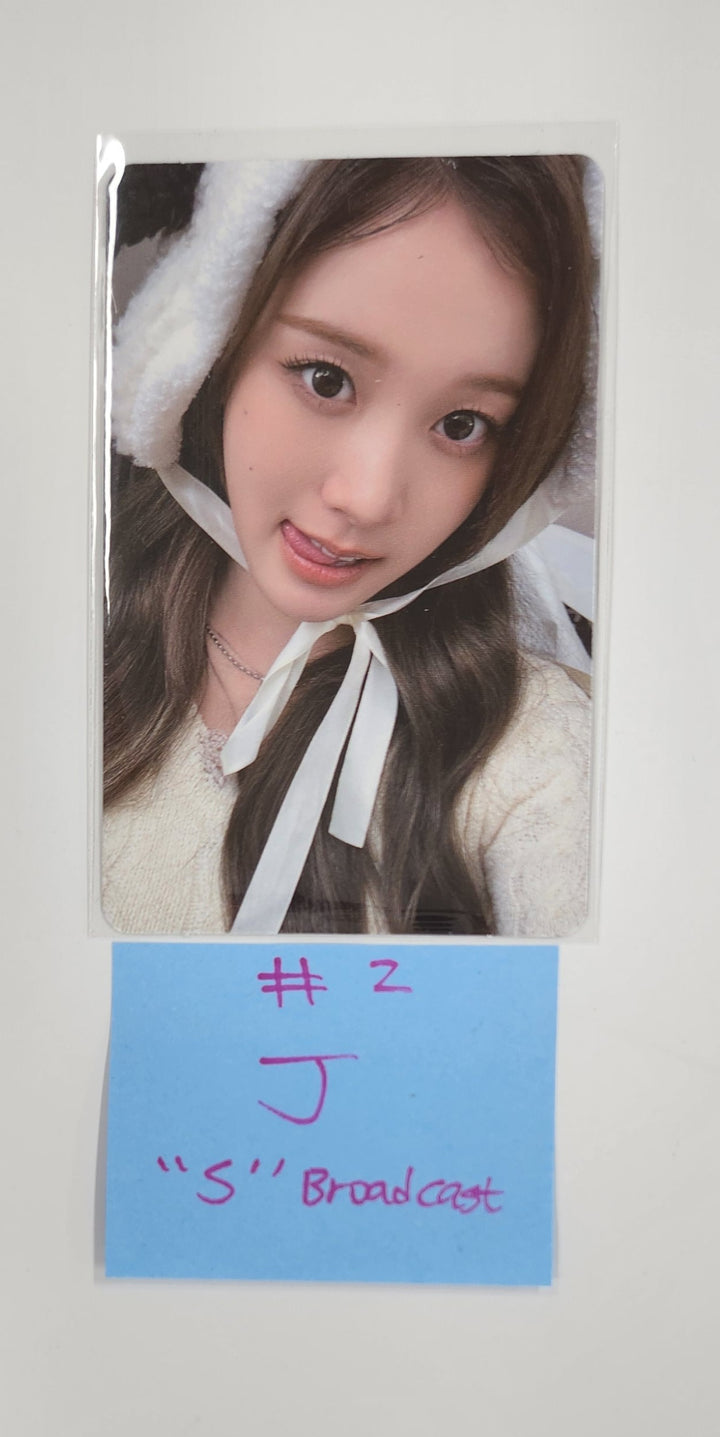 StayC "S" - Broadcast Photocard [25.4.23]