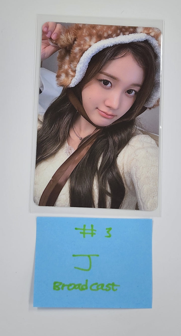 StayC - Broadcast Photocard [25.4.25]