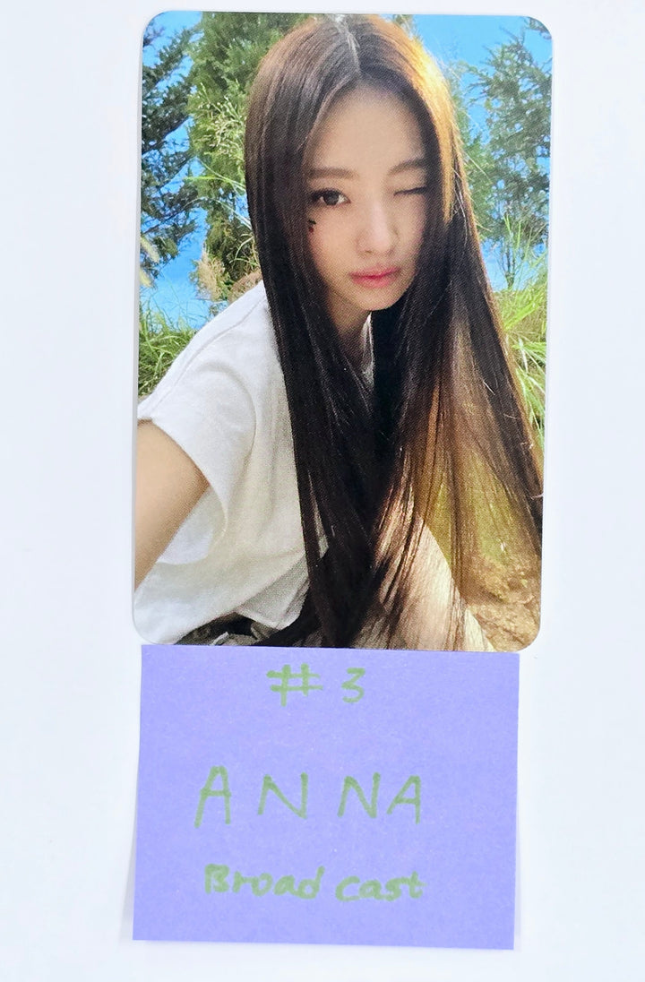 MEOVV "MEOW" - Broadcast Photocard [25.4.28]