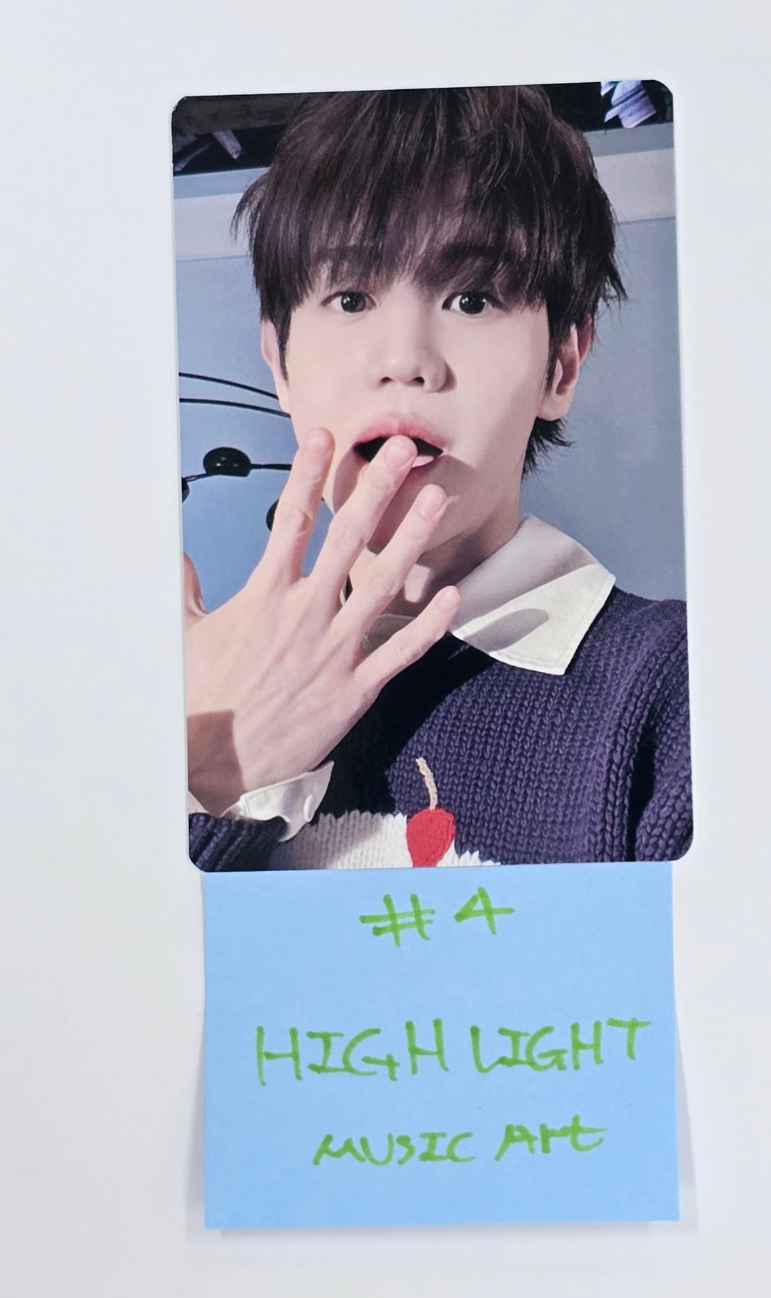 HIGHLIGHT "From Real to Surreal" - Music Art Fansign Event Photocard [25.4.30]
