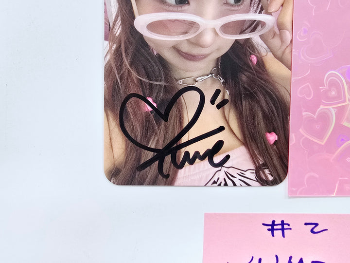 LOVEONE "Drama Queen" - Hand Autographed(Signed) Photocard [25.5.13]