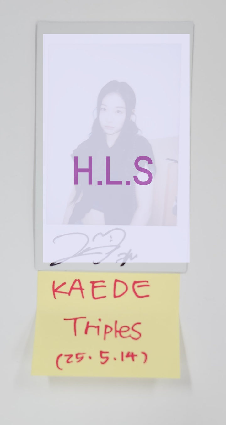 KAEDE (Of TripleS) Atom Double Class Objekt - Hand Autographed(Signed) Polaroid [25.5.14]