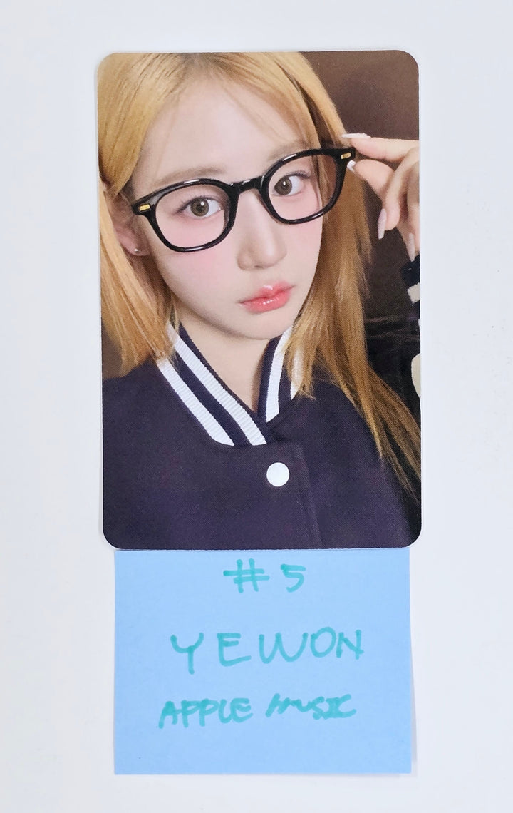 FIFTY FIFTY "Day &amp; Night" - Apple Music Fansign Event Photocard [25.5.14]