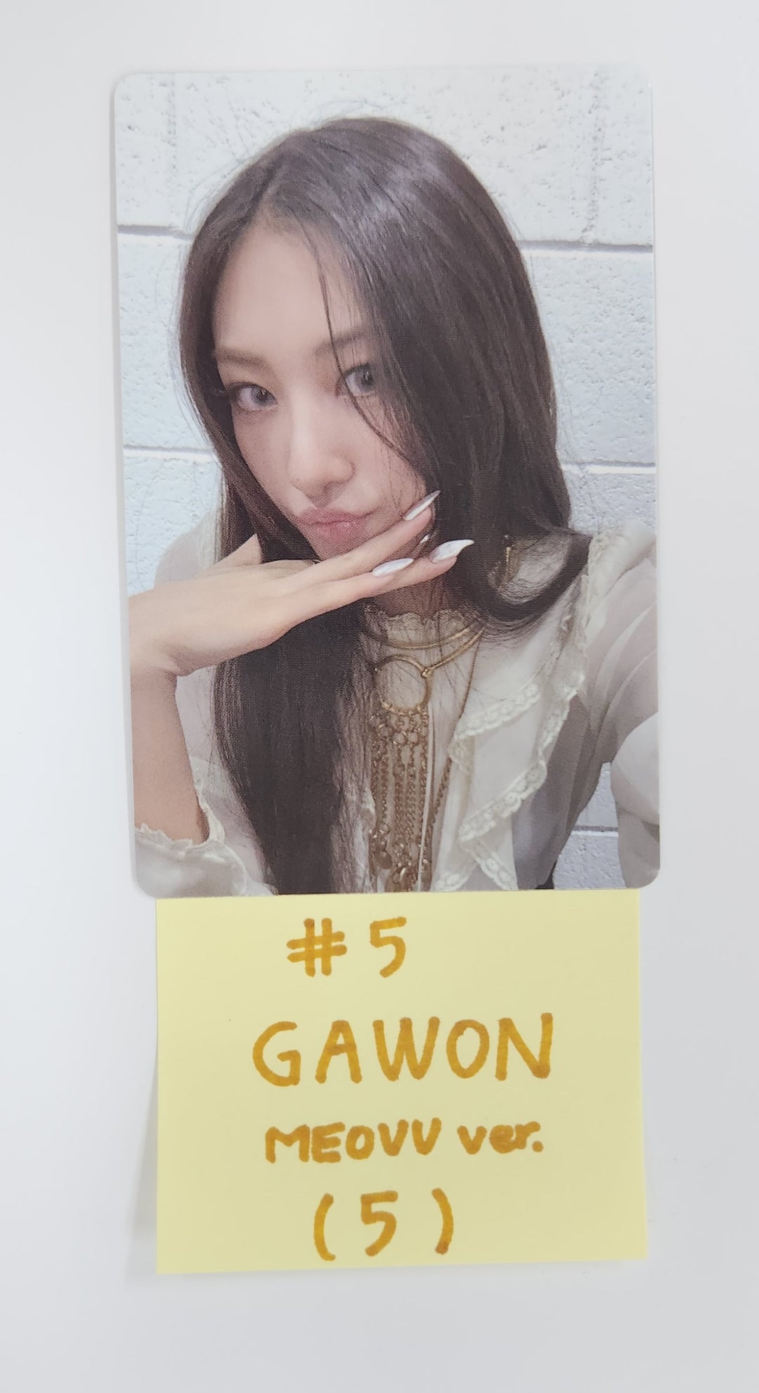 MEOVV "MY EYES OPEN VVIDE" - Official Photocard [MEOVV Ver.] [25.5.15]