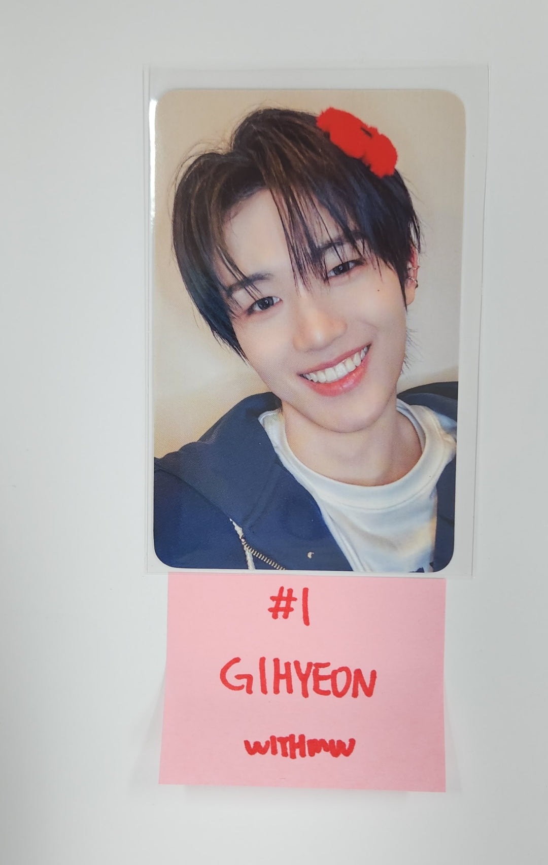NouerA "Chapter: New is Now" - Withmuu Fansign Event Photocard [25.5.16]