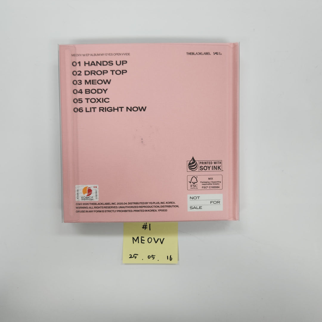 MEOVV "My Eyes Open VVIDE", TripleS "Assemble25", TripleS "Visionary Vision <performante>" - Hand Autographed(Signed) Promo Album [25.05.16] (Restocked 7/4)