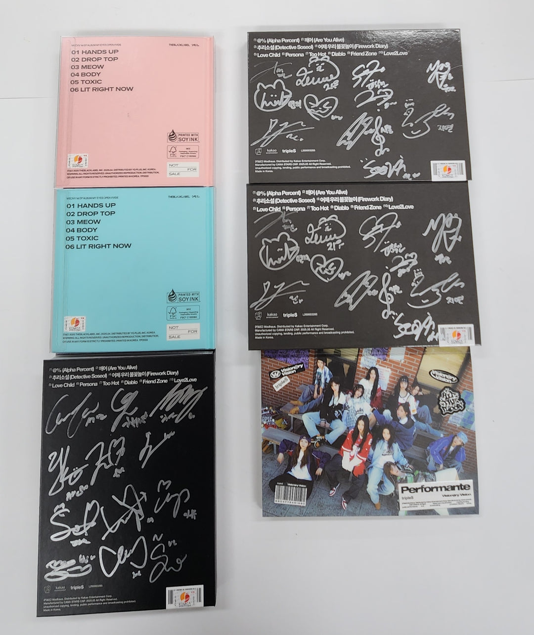 MEOVV "My Eyes Open VVIDE", TripleS "Assemble25", TripleS "Visionary Vision <performante>" - Hand Autographed(Signed) Promo Album [25.05.16] (Restocked 7/4)