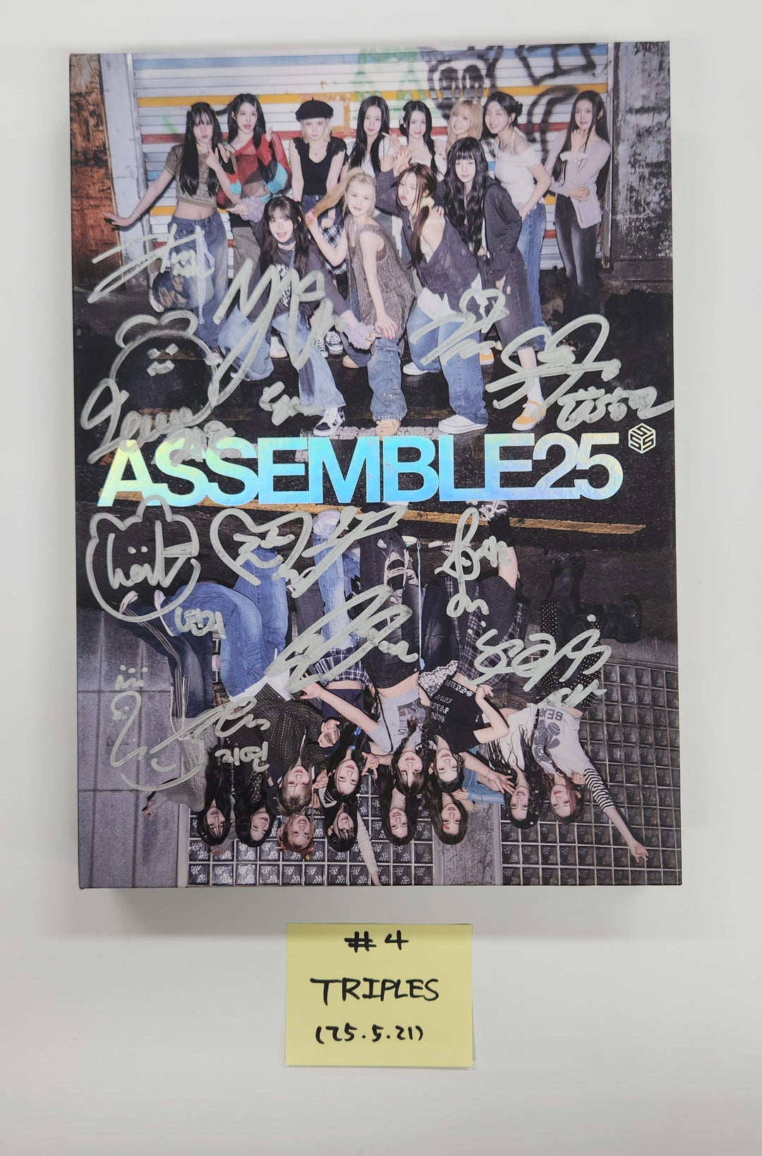tripleS "ASSEMBLE25" - Hand Autographed(Signed) Promo Album [25.5.21]