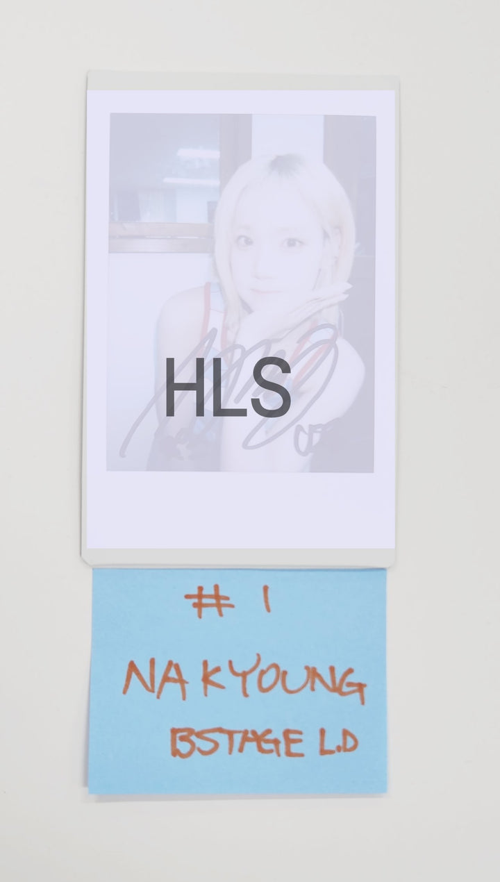 tripleS "ASSEMBLE25" - Hand Autographed(Signed) Polaroid [25.5.23]
