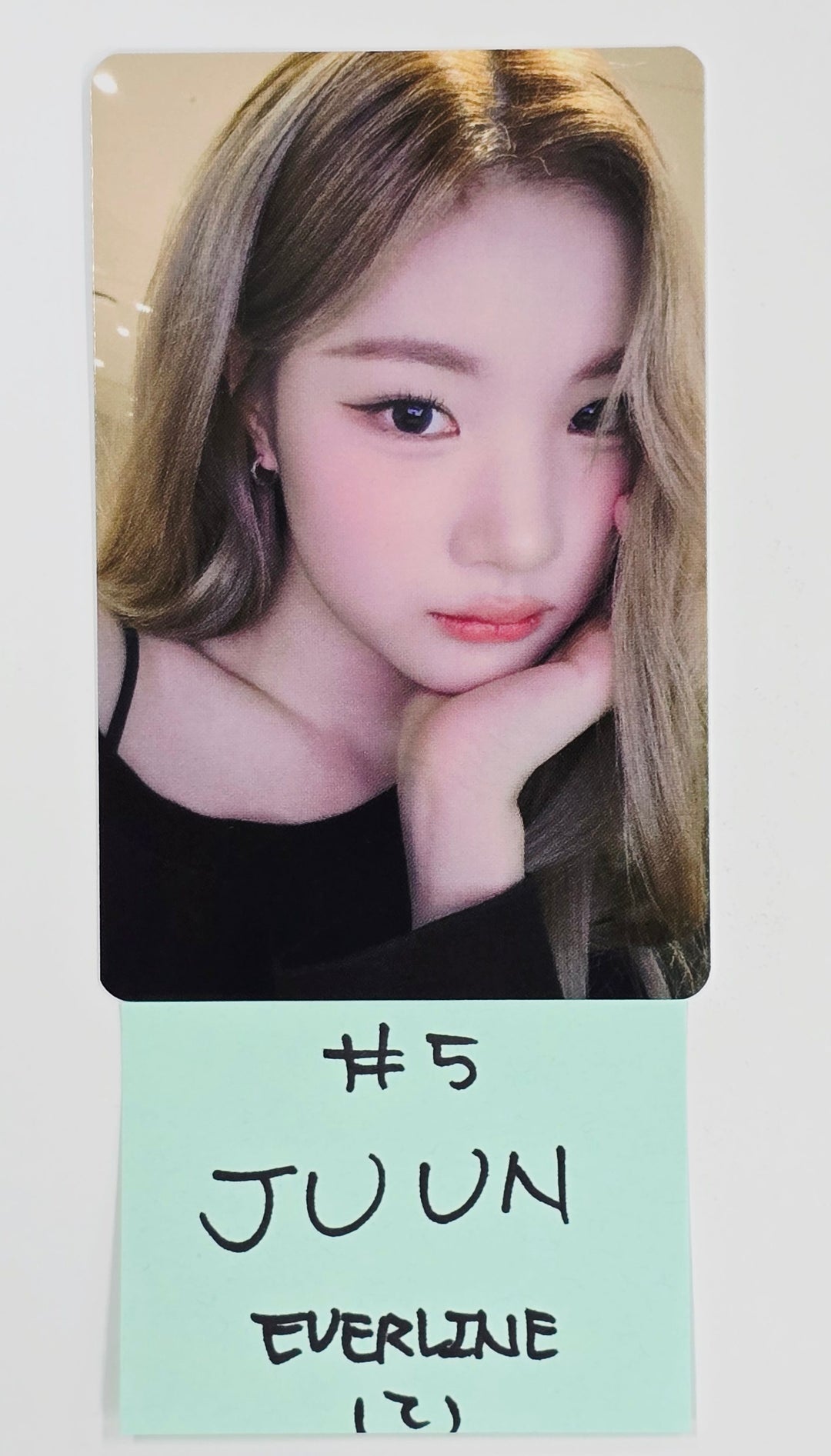 Hearts2Hearts "The Chase" - Everline Fansign Event Photocard [25.5.27]