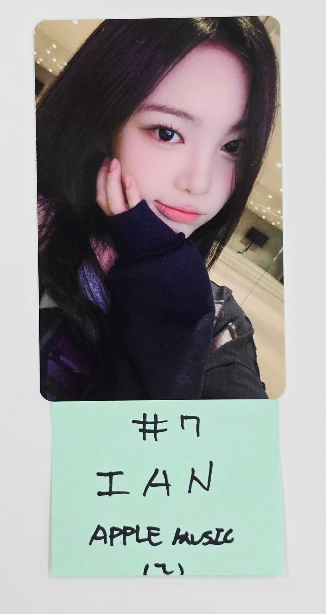Hearts2Hearts "The Chase" - Everline Fansign Event Photocard [25.5.27]