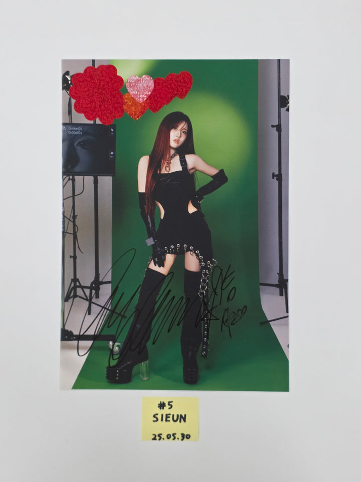 Stayc "S" -  A Cut Page From Fansign Event Album [25.5.30]