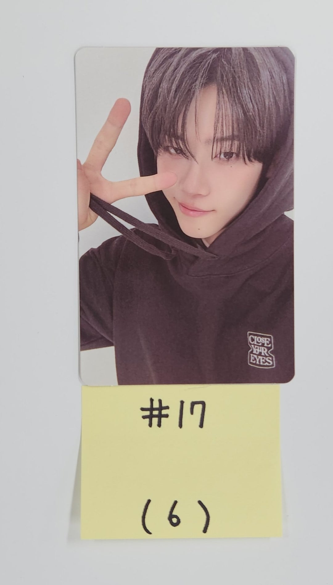 CLOSE YOUR EYES "CLOSER TO MY ARCHIVE" - Official Trading Photocard [25.6.5]