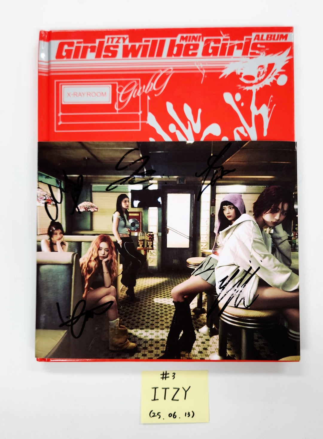 ITZY "Girls Will Be Girls", KISS OF LIFE "224", UAU "Playlist 