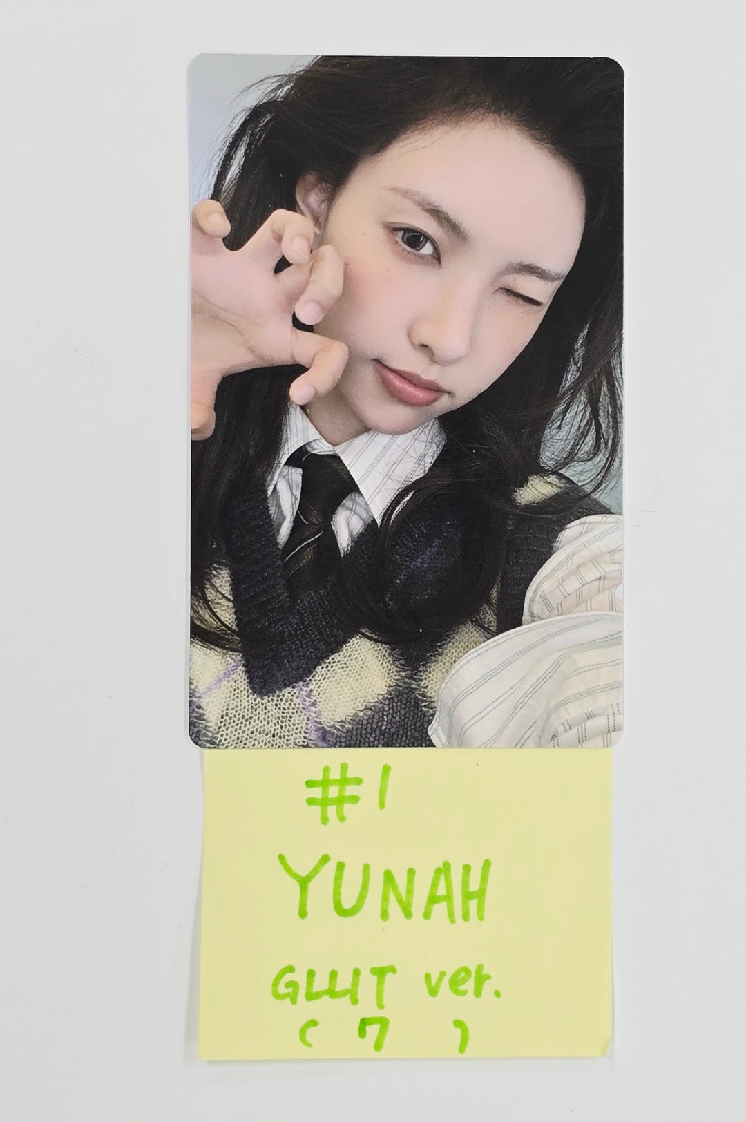 ILLIT "bomb" - Official Photocard [Gllit Ver.] [25.6.18]