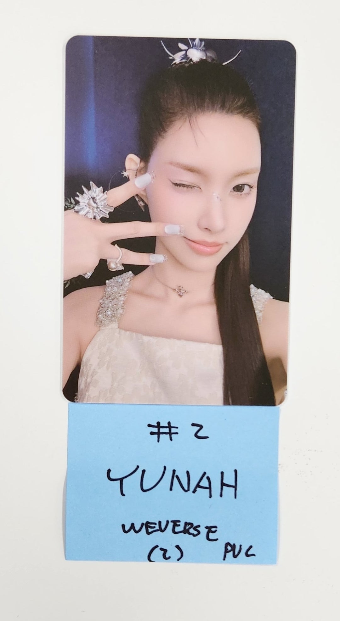 ILLIT "bomb" - Weverse Shop Pre-Order Benefit Photocard [25.6.18]