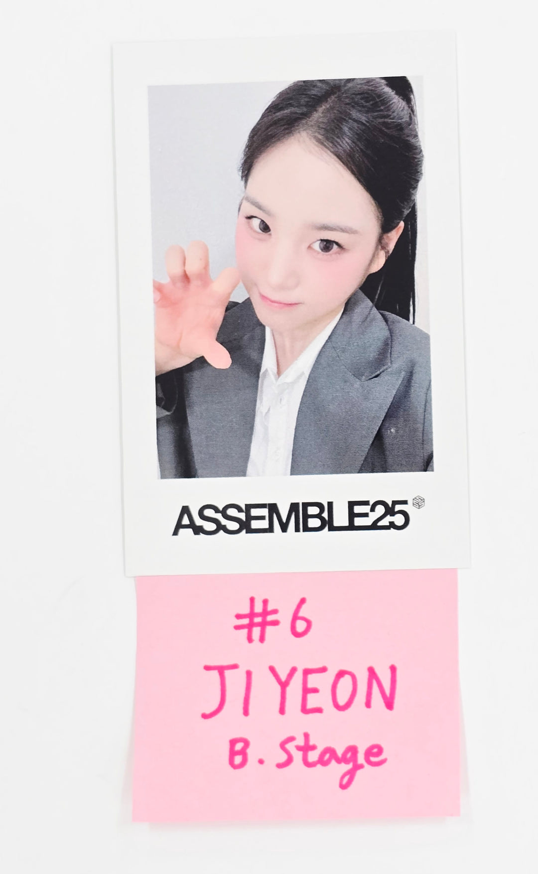 TripleS "ASSEMBLE25" - B Stage Pre-Order Benefit Photocard [25.6.19]