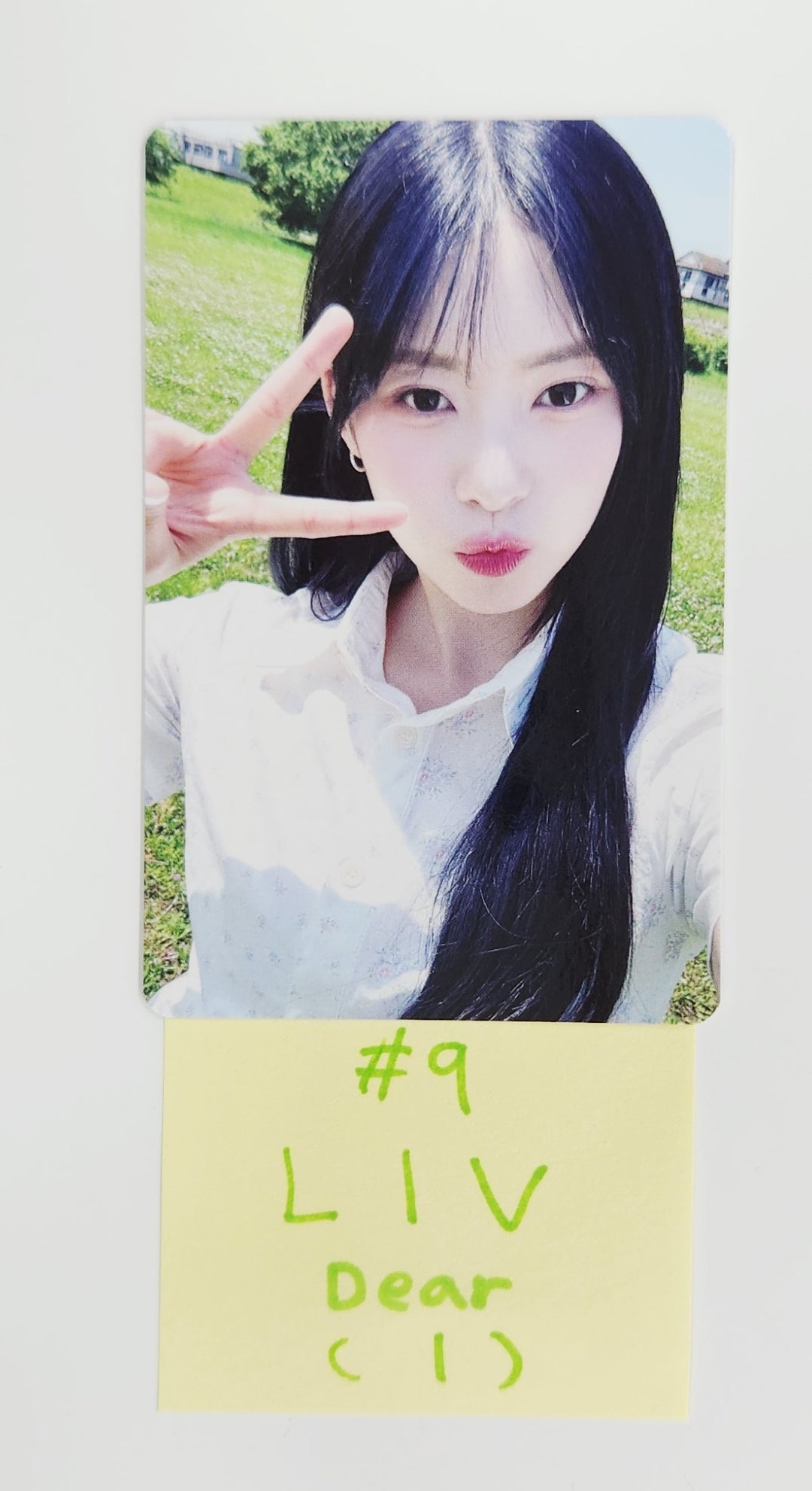 RESCENE "Dearest" - Official Photocard (QR Ver.) [Dear Ver.] [25.7.3]