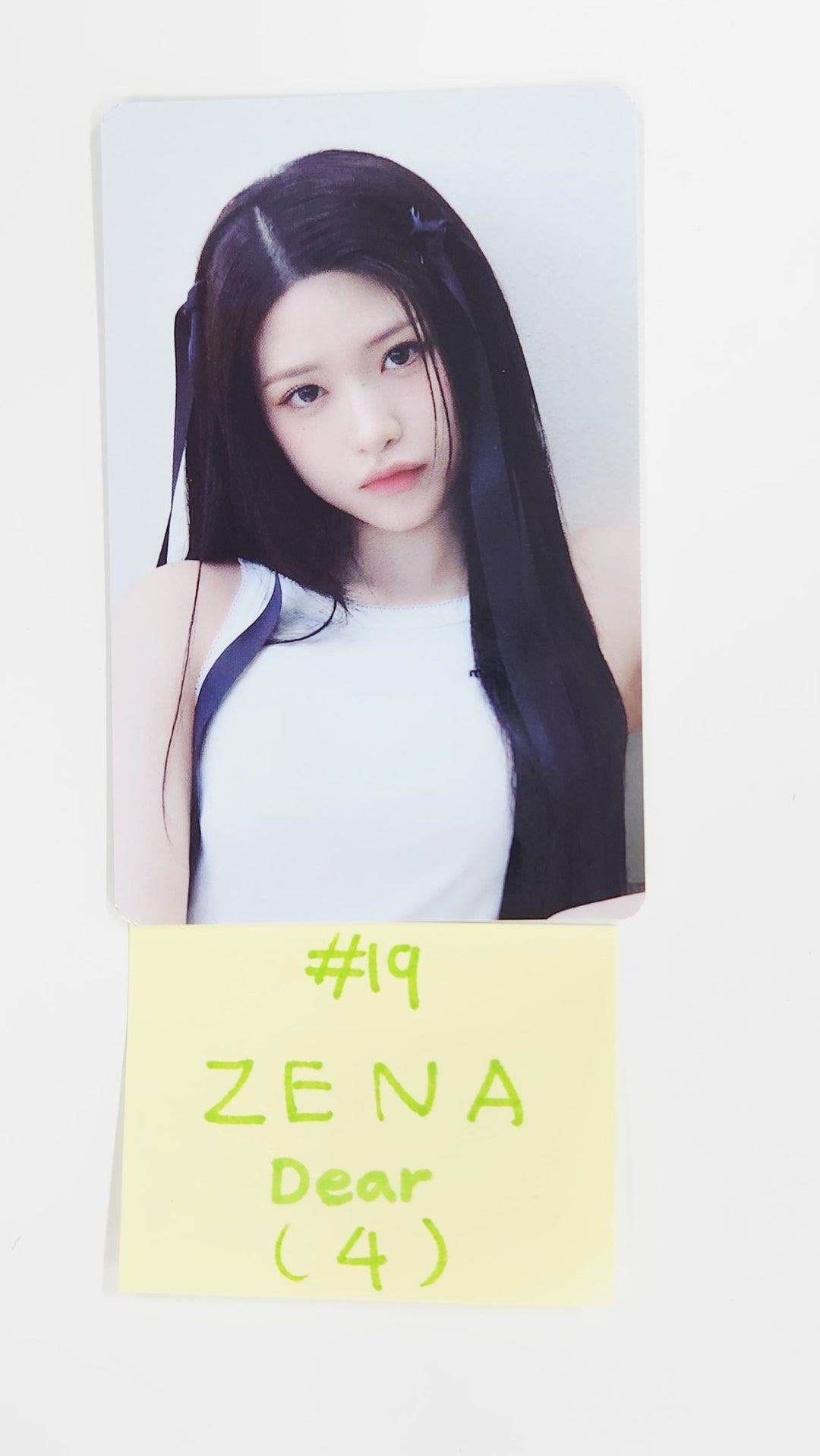 RESCENE "Dearest" - Official Photocard (QR Ver.) [Dear Ver.] [25.7.3]