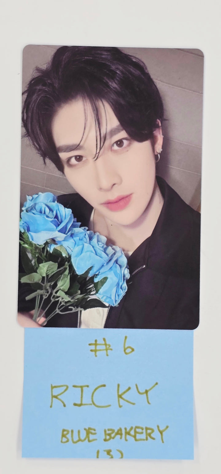 ZEROBASEONE -"Our BLUE" - BLUE BAKERY CAKE Photocard [25.7.8]