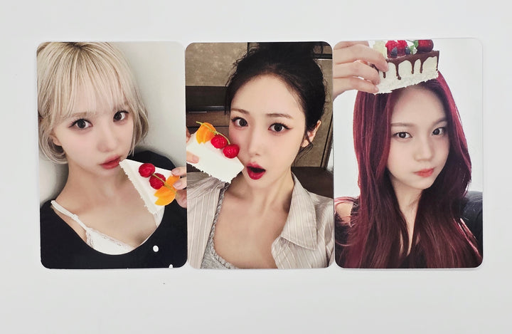 VIVIZ "A Montage of ( )" - Apple Music Drink Event Photocard [25.7.9]