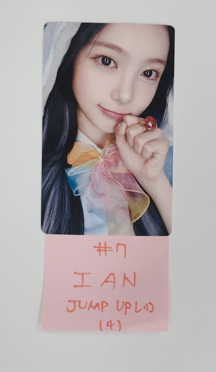 Hearts2Hearts "STYLE" - Jump Up Lucky Draw Event Photocard [25.7.10]