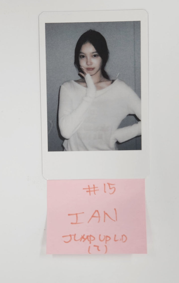 Hearts2Hearts "STYLE" - Jump Up Lucky Draw Event Photocard [25.7.10]