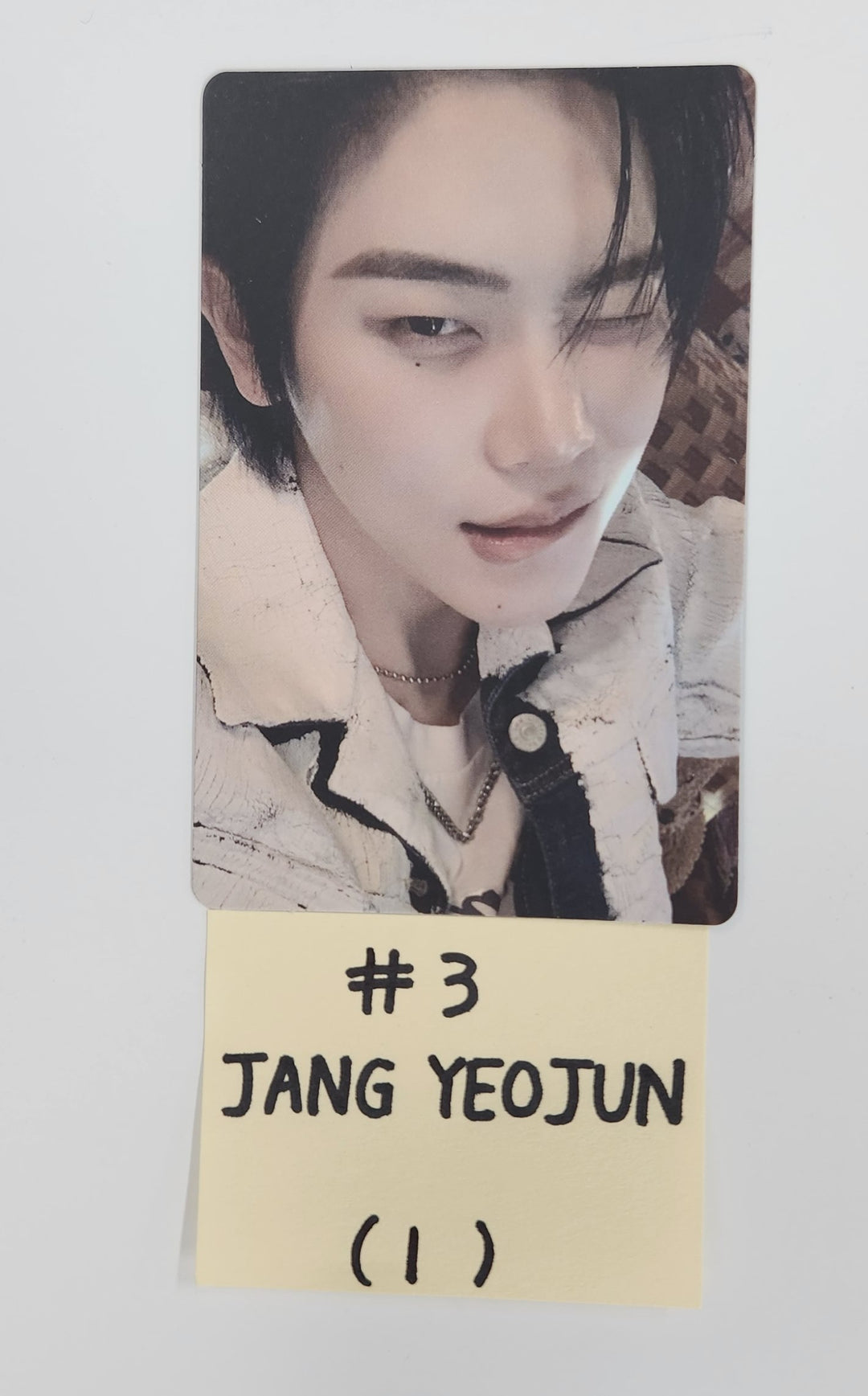 CLOSE YOUR EYES "Snowy Summer" - Official Photocard [25.7.10]