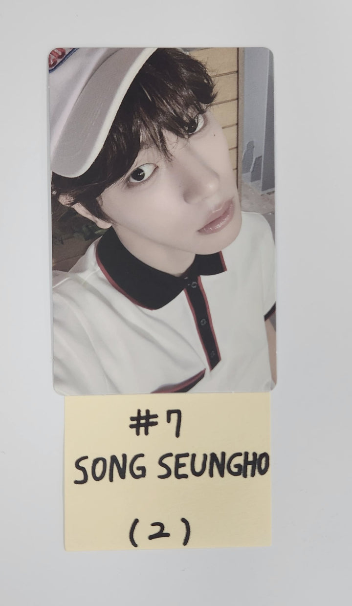 CLOSE YOUR EYES "Snowy Summer" - Official Photocard [25.7.10]