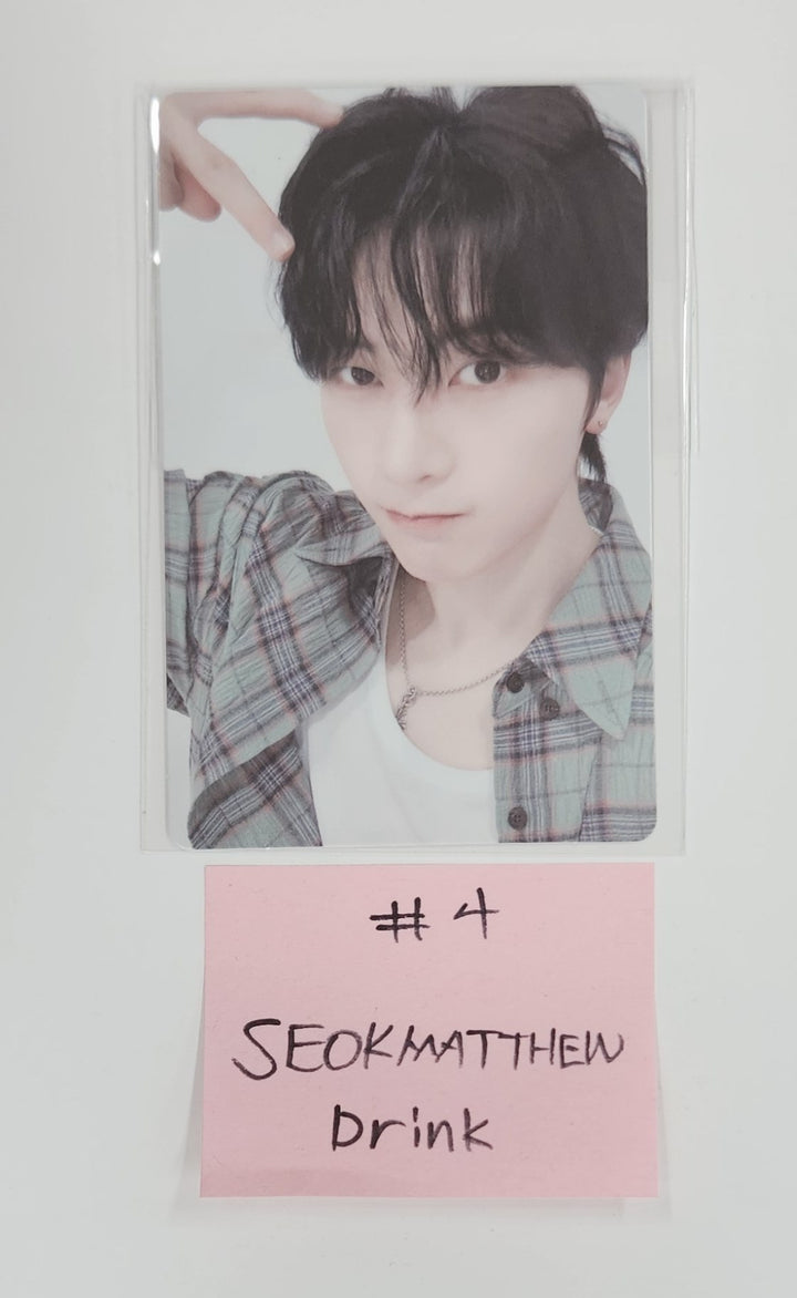ZeroBaseOne x Our Bakery "Our Blue Bakery" - 2nd Anniversary Pop-Up Drink Event Photocard [25.7.10]